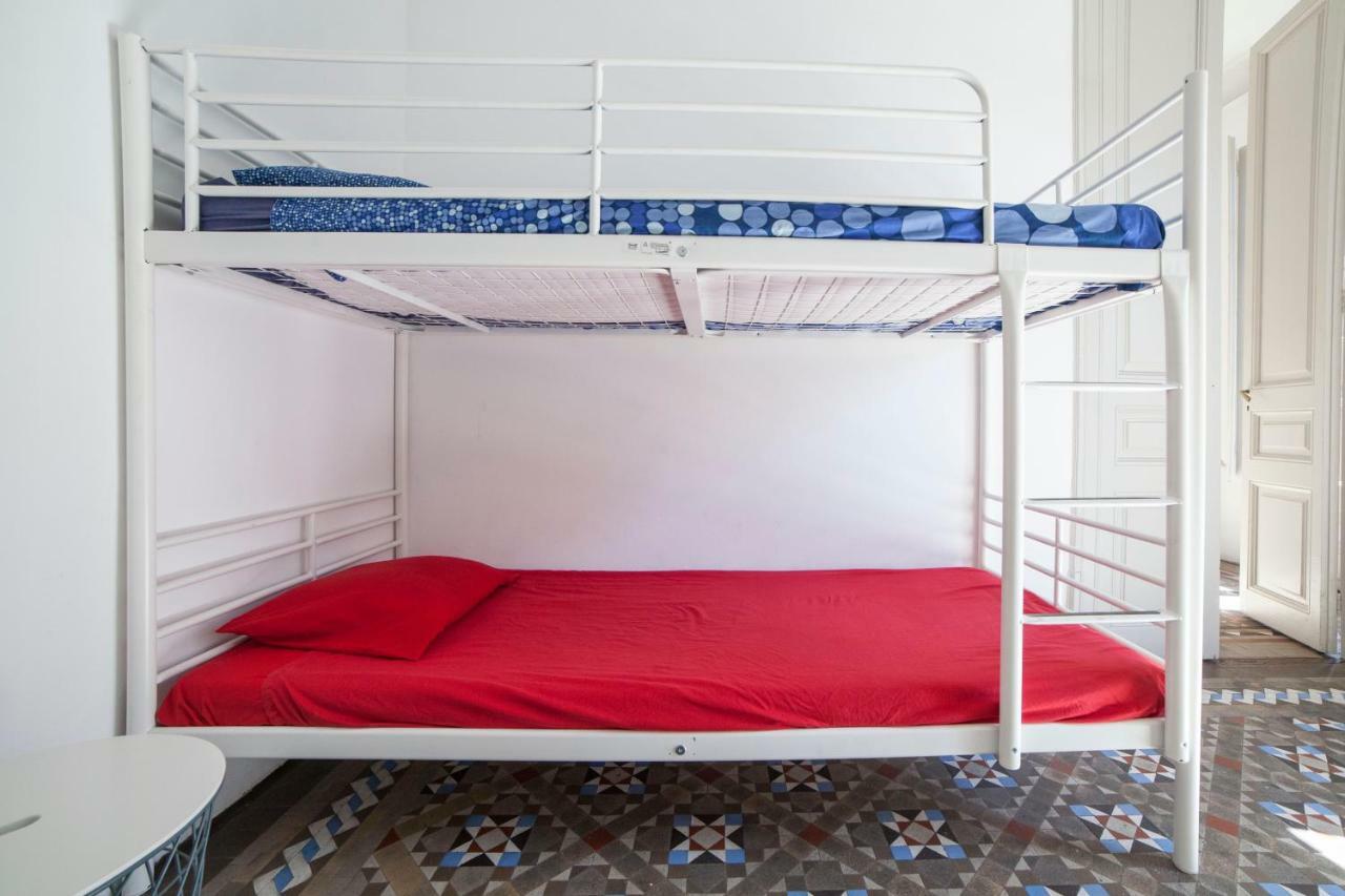 B21-Apartamento Modernista Para Grupos Barcelona Exterior photo