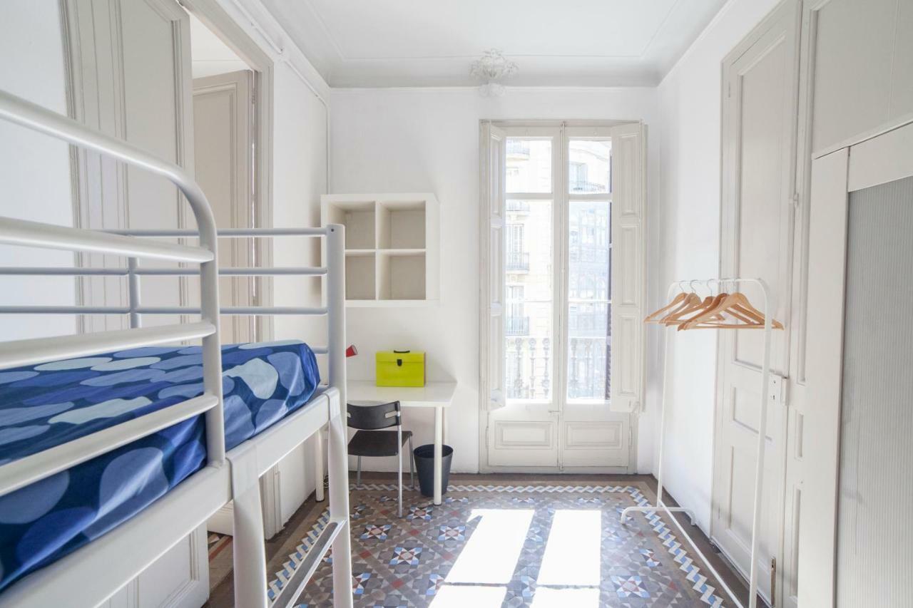 B21-Apartamento Modernista Para Grupos Barcelona Exterior photo