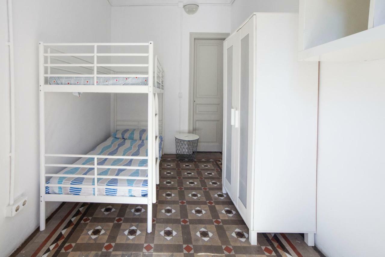 B21-Apartamento Modernista Para Grupos Barcelona Exterior photo